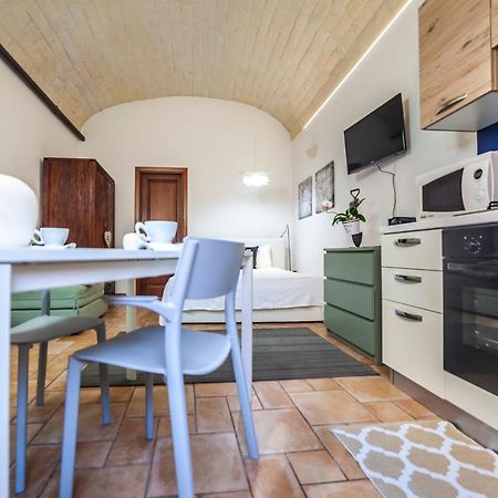 Suite Home Al Centro Di Sassari Exterior foto