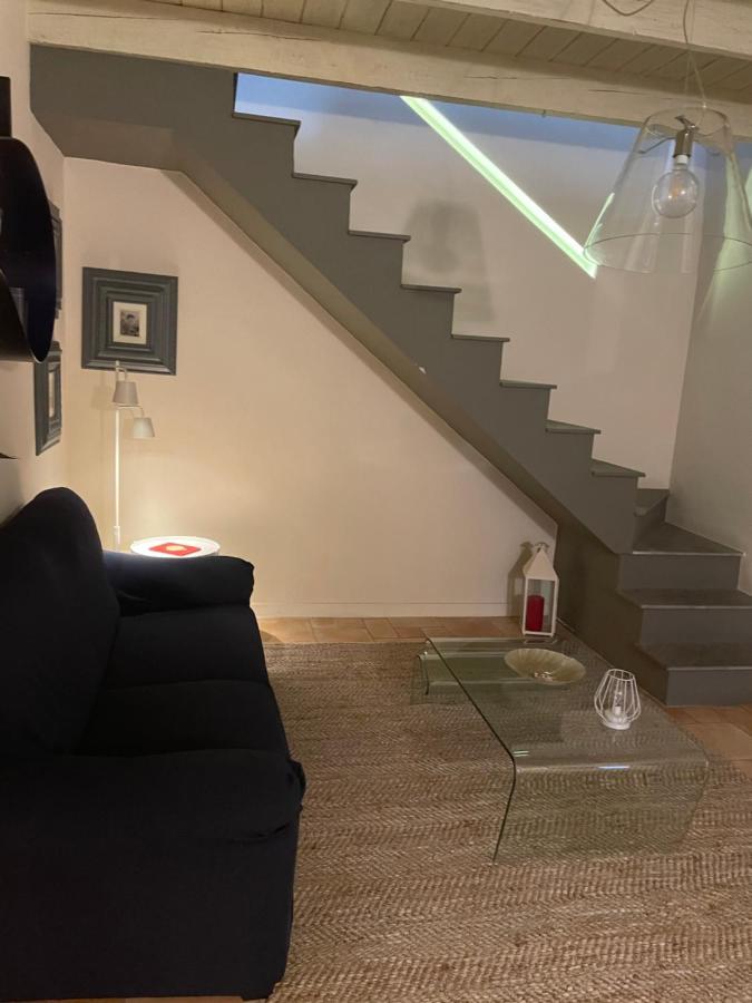 Suite Home Al Centro Di Sassari Exterior foto